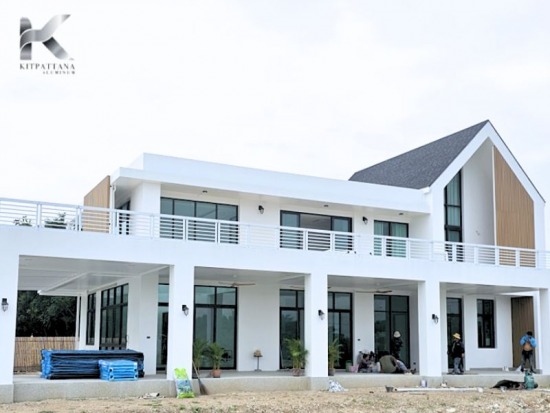 รับติดตั้งกระจกบ้าน